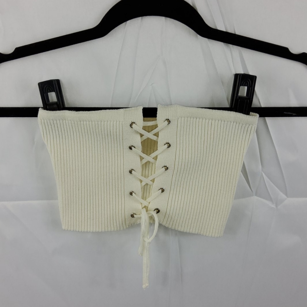 NWOT! Lace up crop top 🌞 - Cream
